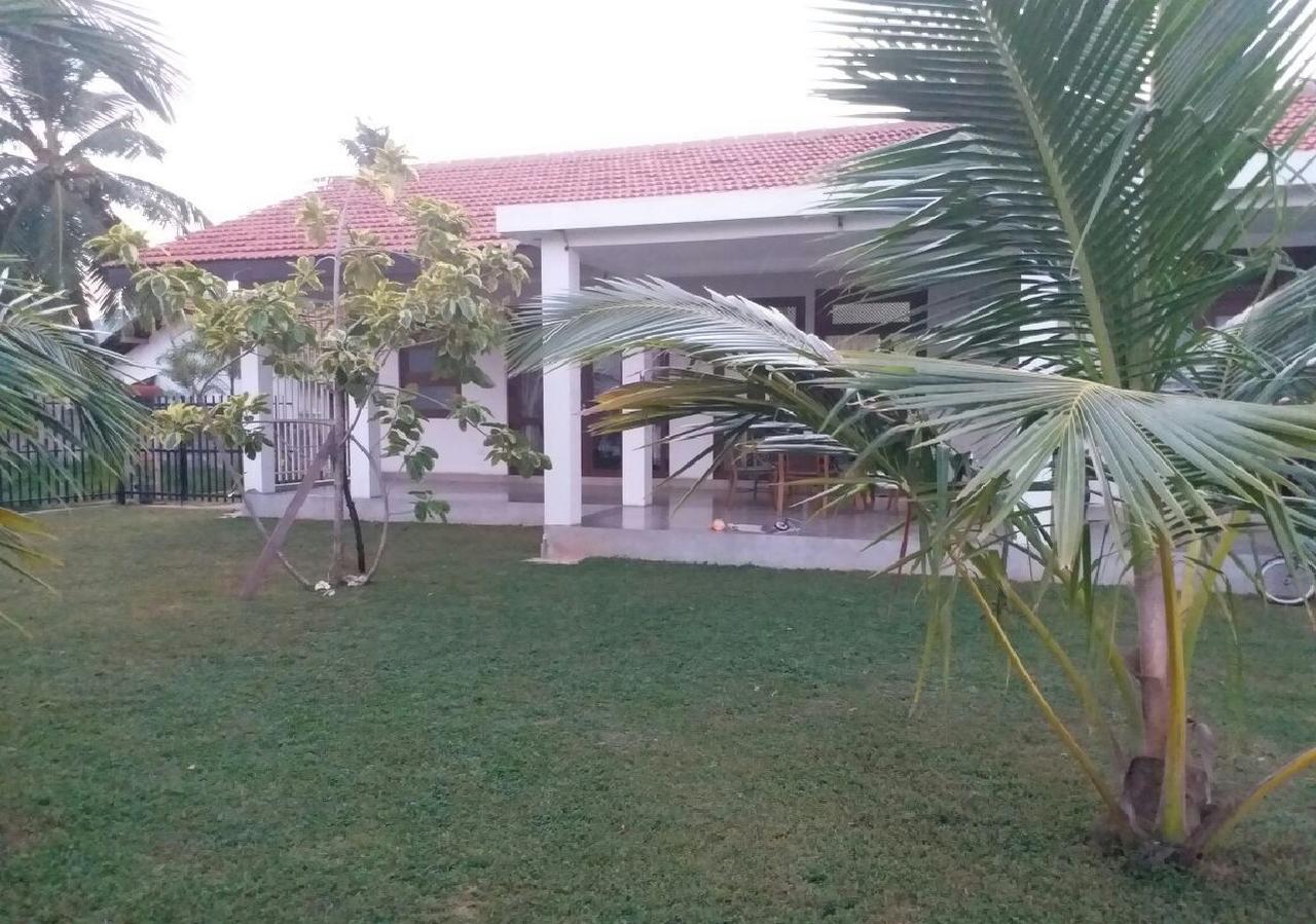 Negombo Holiday Home Екстериор снимка
