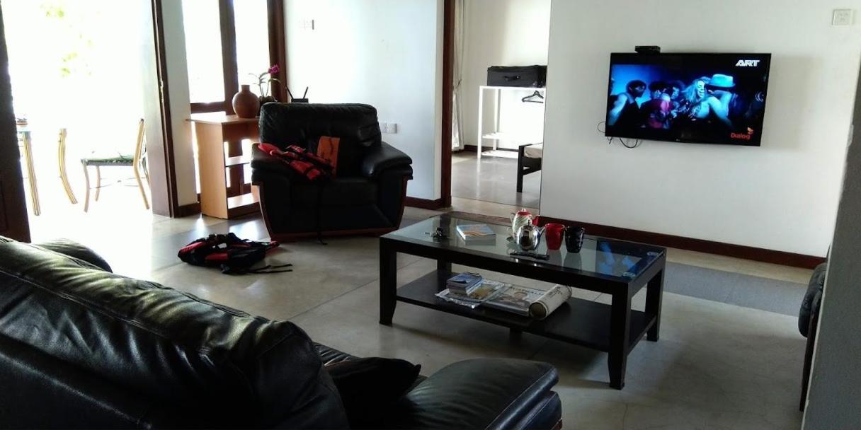 Negombo Holiday Home Екстериор снимка